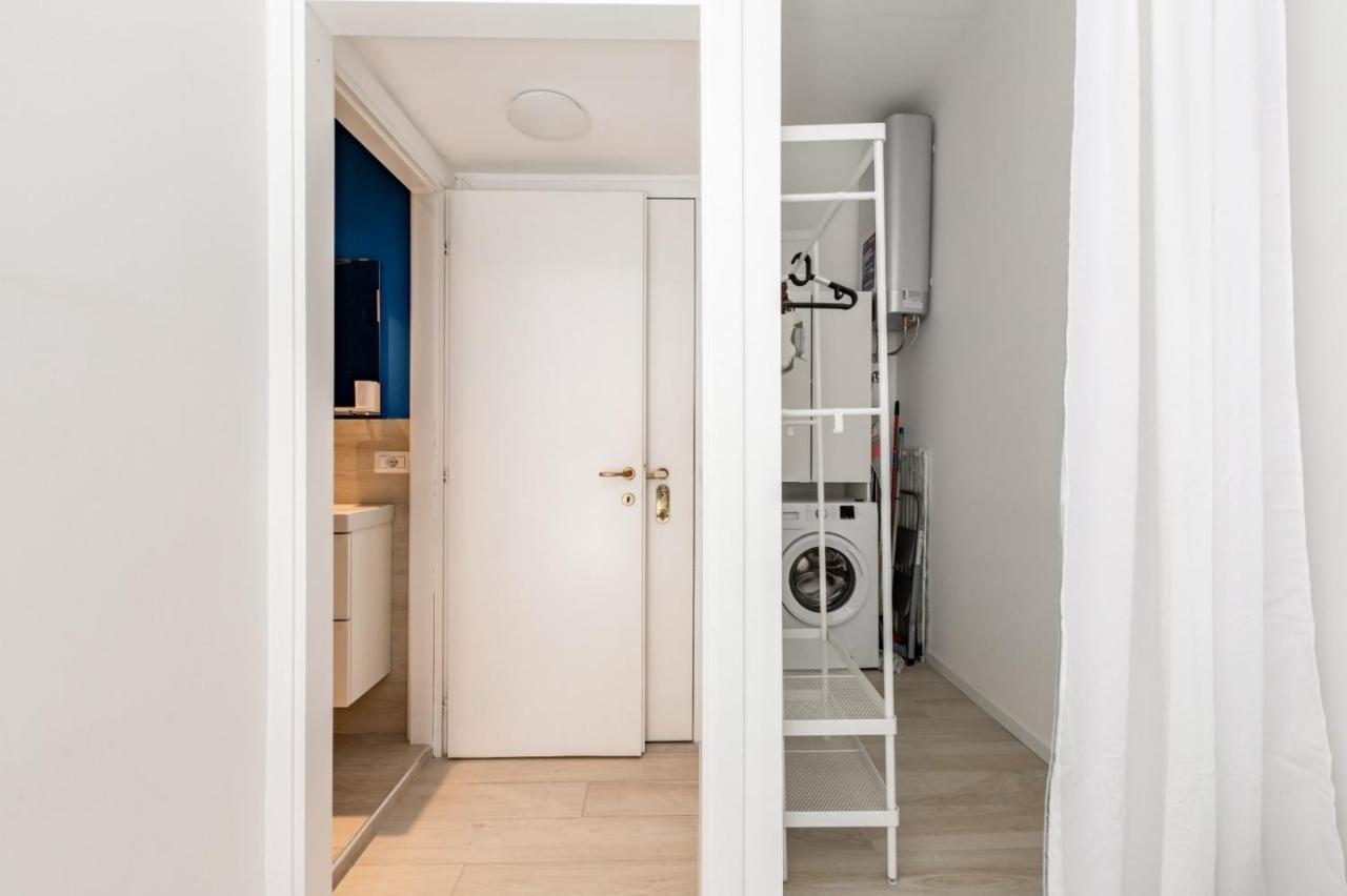 Bright Apt 600Mt From Viale Zara! Milan Bagian luar foto