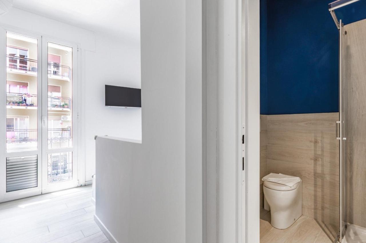 Bright Apt 600Mt From Viale Zara! Milan Bagian luar foto